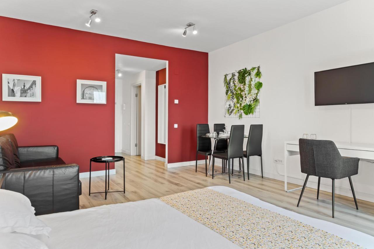 Aquarius: Upscale Flat In The Heart Of Bucharest! Apartment ภายนอก รูปภาพ