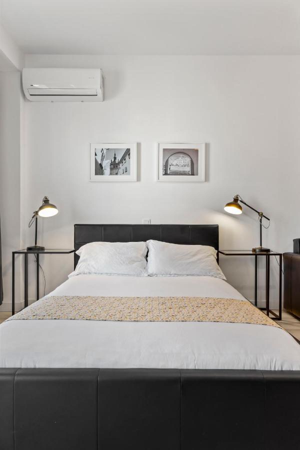 Aquarius: Upscale Flat In The Heart Of Bucharest! Apartment ภายนอก รูปภาพ