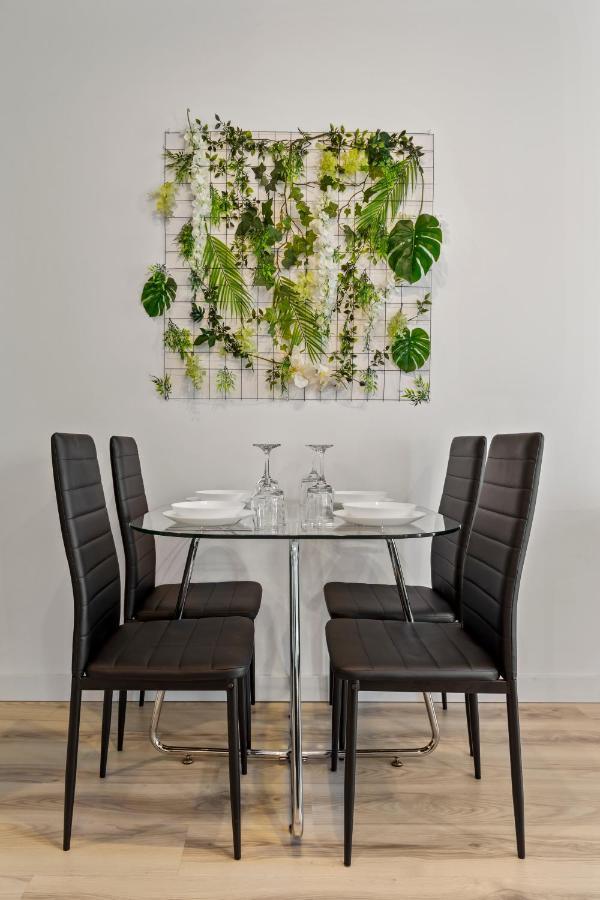 Aquarius: Upscale Flat In The Heart Of Bucharest! Apartment ภายนอก รูปภาพ